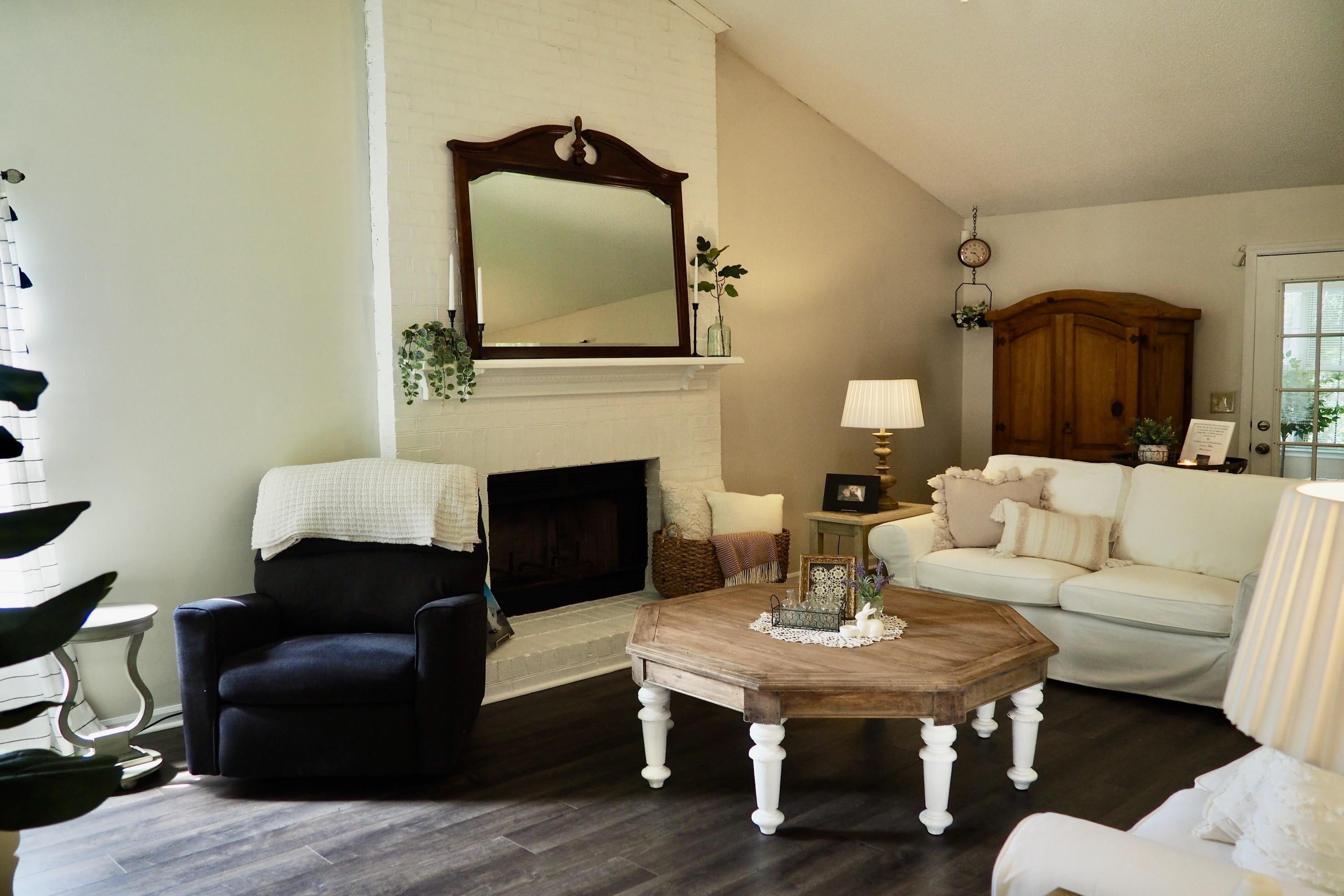 150 Commons Way Goose Creek, SC 29445 - Photo 13 of 38 Living Room 1