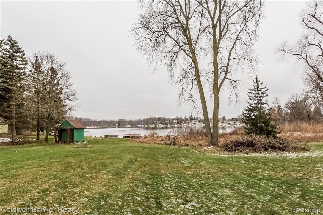 2104 Bone Road Holly, MI 48442 - Photo 32 of 38 052-Exterior-2280239-medium.jpg