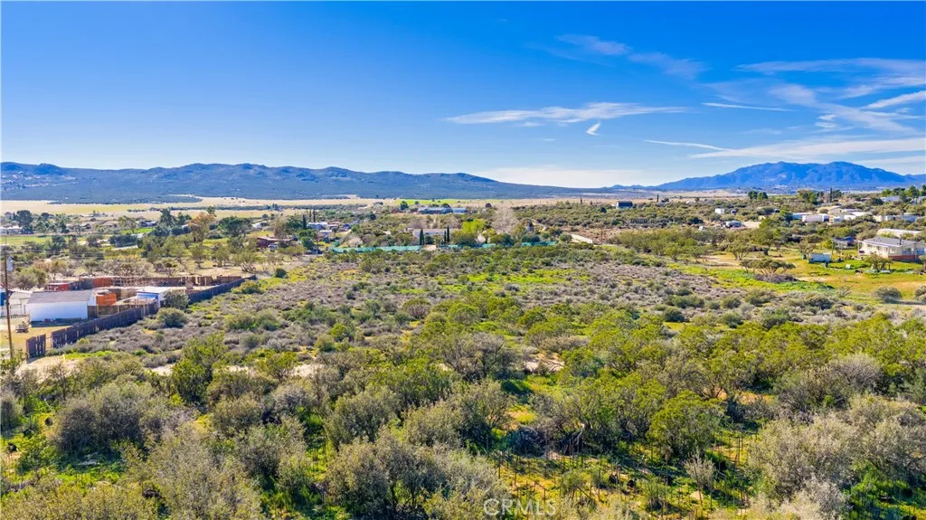 1 Apple Anza, CA 92539 - Photo 11 of 69