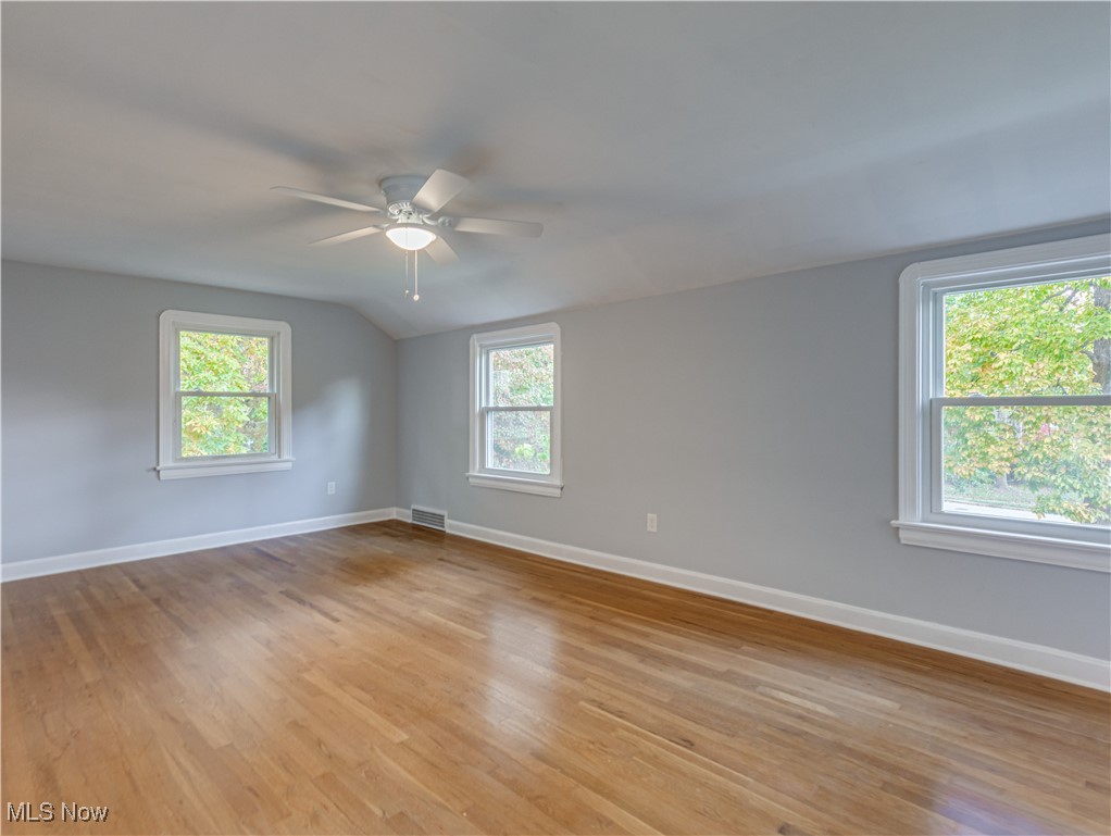2762 Bailey Road Cuyahoga Falls, OH 44221 - Photo 22 of 35