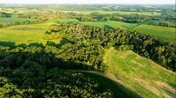 $2,635,110 | 8991 McKenzie Lane, Hollandale, WI 53544