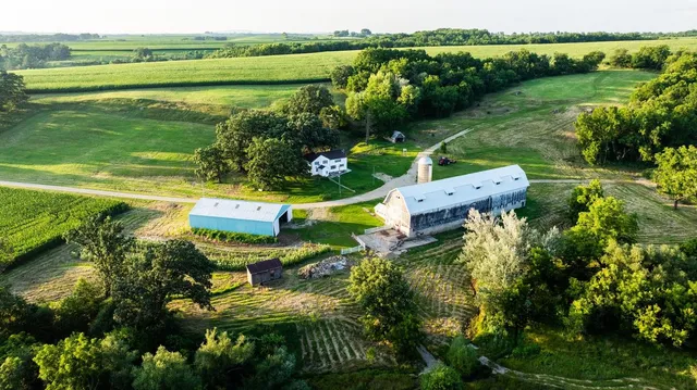 $3,150,000 | 8991 McKenzie Lane, Hollandale, WI 53544