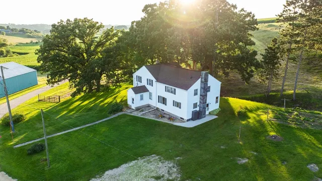 $3,150,000 | 8991 McKenzie Lane, Hollandale, WI 53544