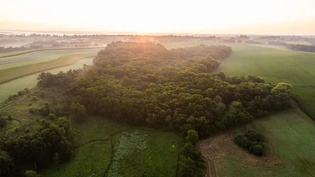 $3,150,000 | 8991 McKenzie Lane, Hollandale, WI 53544