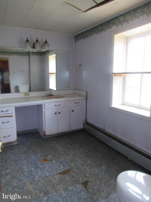 664 Racetrack Road Abbottstown, PA 17301 - Photo 11 of 14 Gallery Image 11
