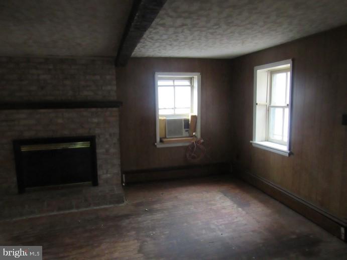 664 Racetrack Road Abbottstown, PA 17301 - Photo 3 of 14 Gallery Image 3
