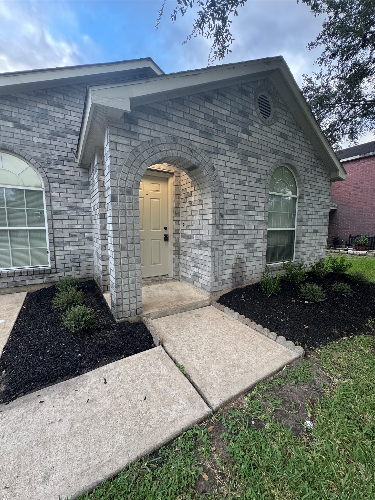 5515 Rio Ramos Street Rosharon, TX 77583 - Photo 3 of 13 Gallery Image 3