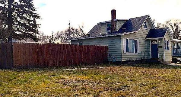 $120,900 | 820 East Junius Avenue, Fergus Falls, MN 56537