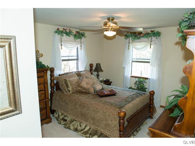 3735 Friedens Road Slatington, PA 18080 - Photo 10 of 25 Gallery Image 10