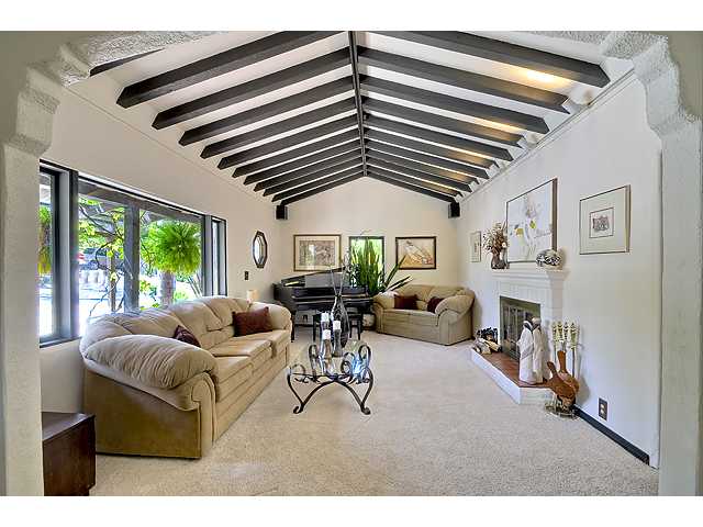 940 Normandy Road Encinitas, CA 92024 - Photo 9 of 20