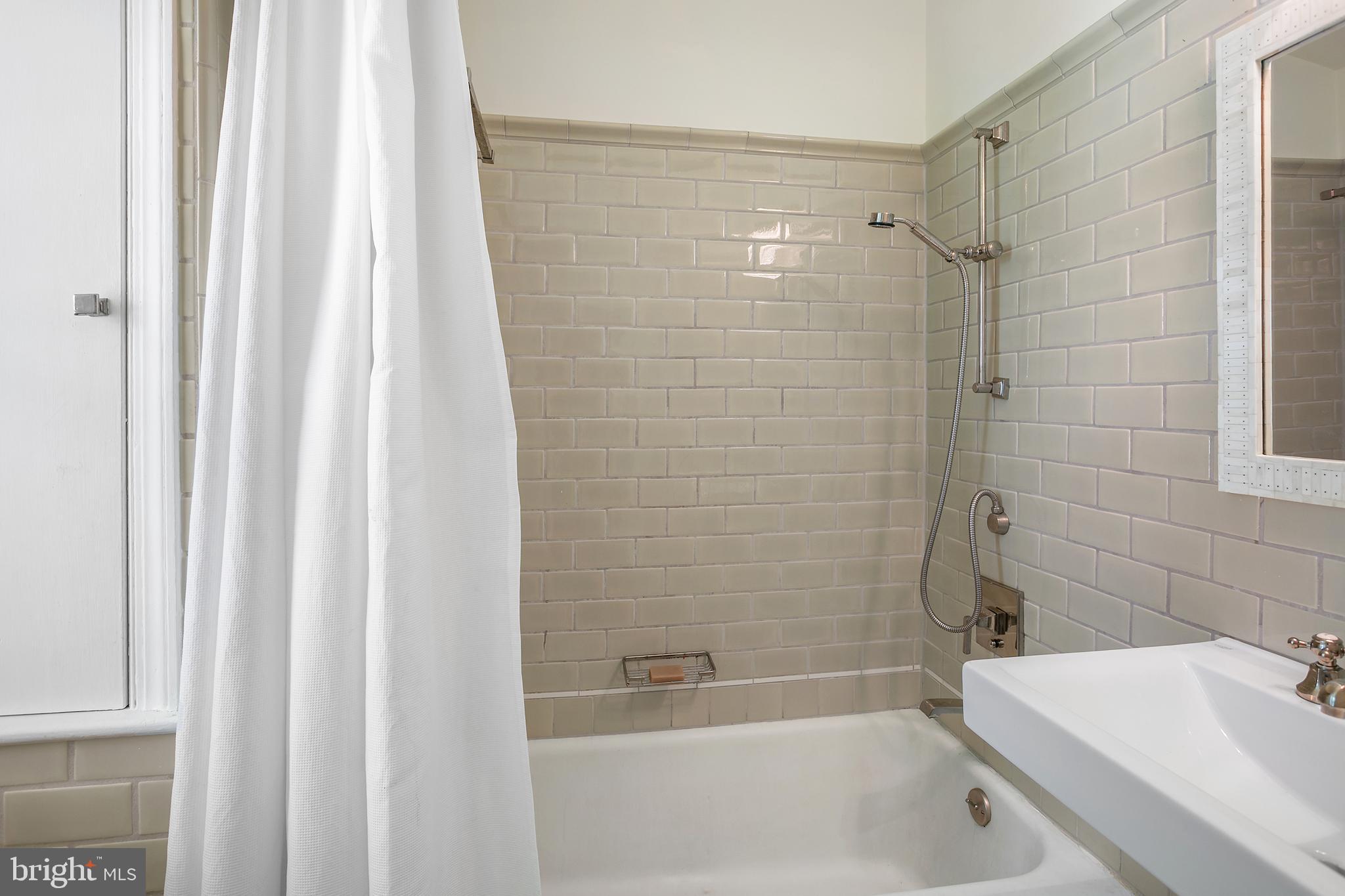 5015 Fulton Street Northwest Washington, DC 20016 - Photo 24 of 49 2nd bathroom
