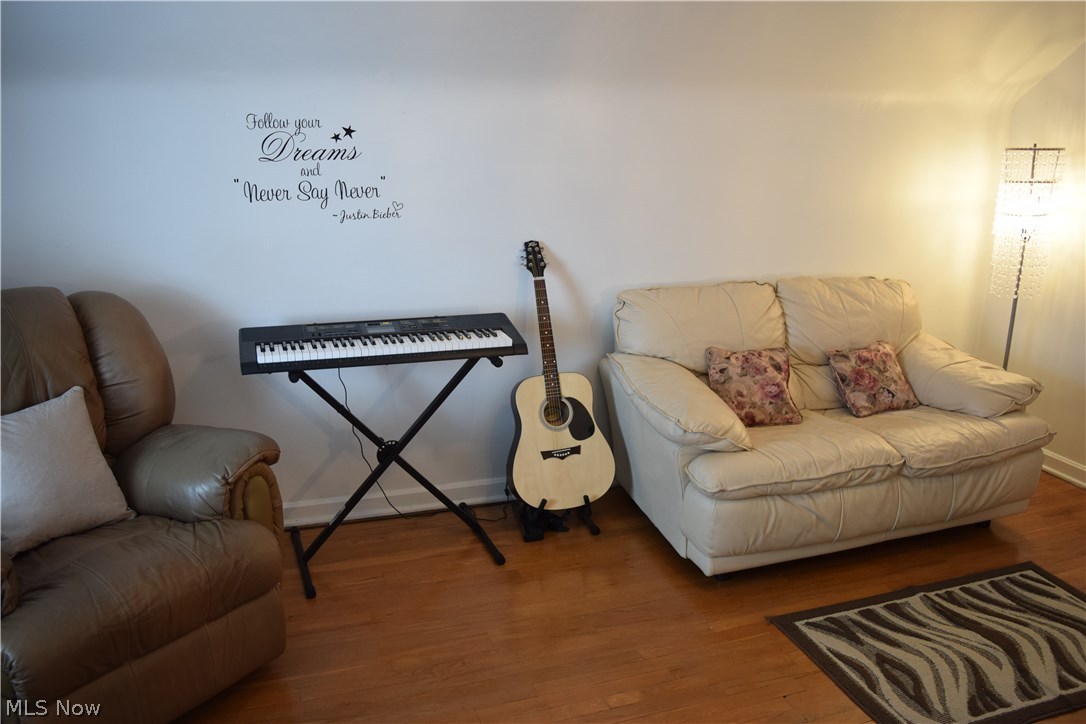 3666 Bainbridge Road Cleveland Heights, OH 44118 - Photo 23 of 30