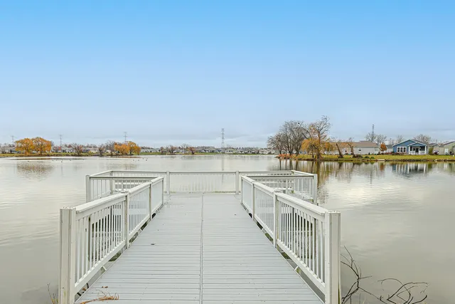 $189,000 | 3455 Steeplechase Way, Grayslake, IL 60030