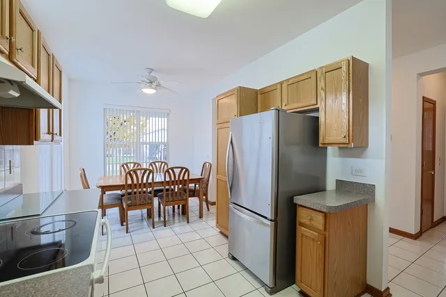 $189,000 | 3455 Steeplechase Way, Grayslake, IL 60030