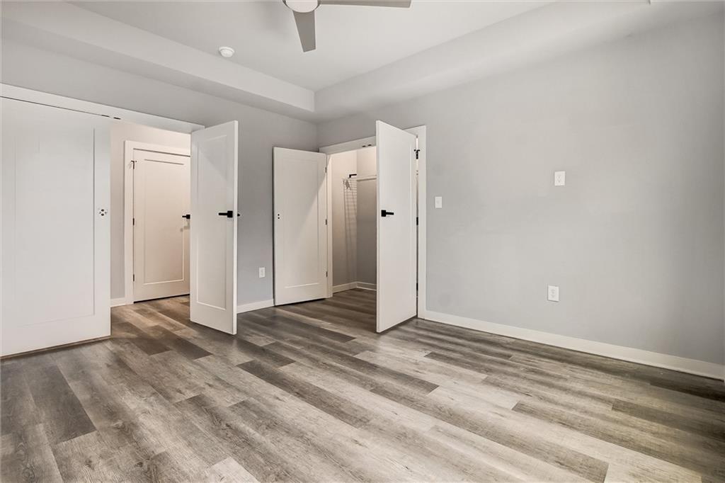 569 Middle Street Southwest Atlanta, GA 30310 - Photo 16 of 35 a view of an empty room