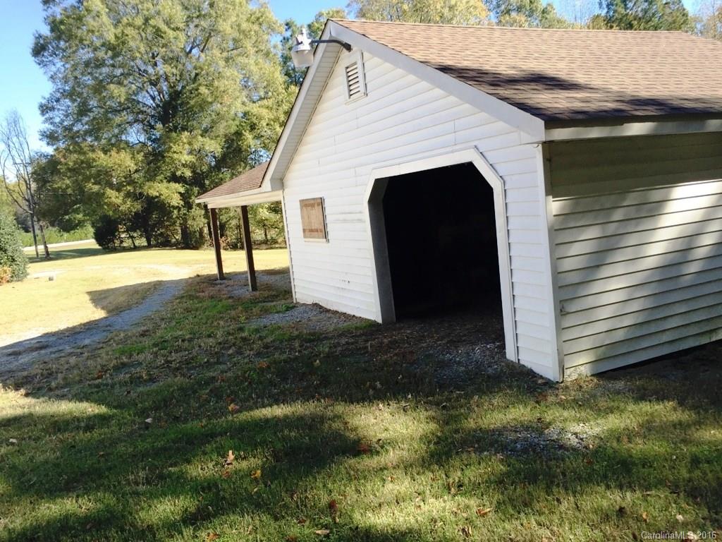 425 St Matthew Church Road Salisbury, NC 28146 - Photo 3 of 23 Gallery Image 3
