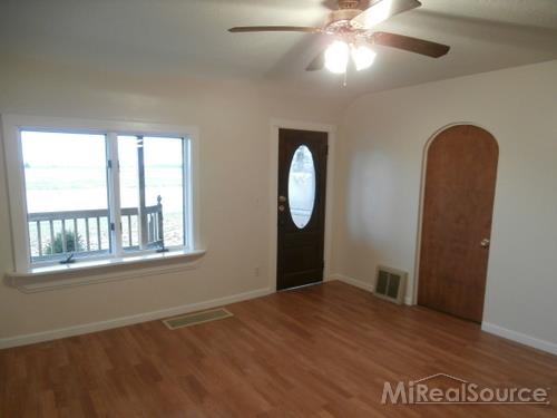 5067 North Ridge Road Chesaning, MI 48616 - Photo 2 of 13 31222173-1.JPG