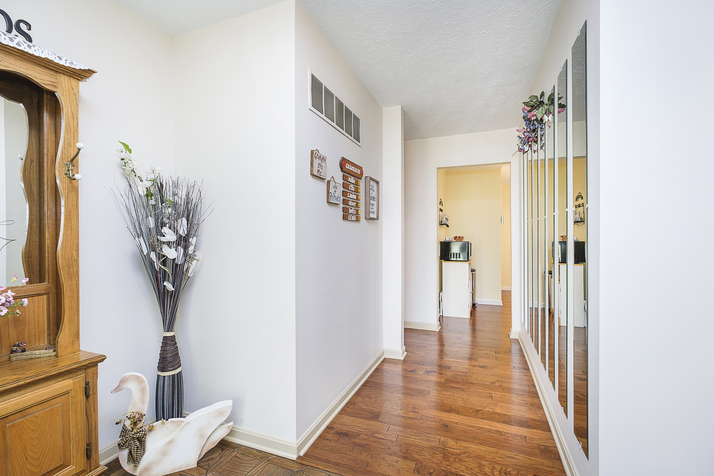 20607 Cumberland Road Noblesville, IN 46062 - Photo 4 of 44