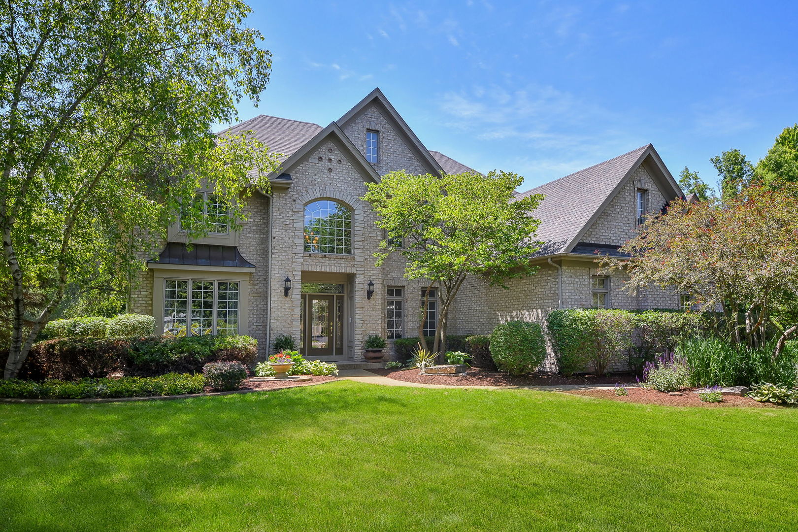 7N570 Stevens Glen Road St. Charles, IL 60175 - Photo 1 of 45