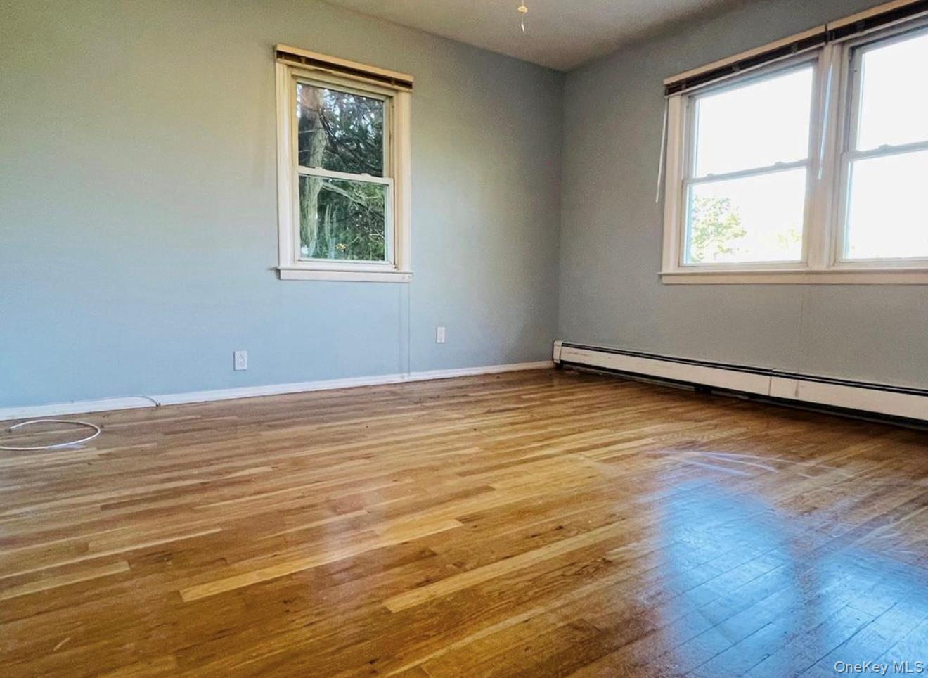 5 Eaton Road Syosset, NY 11791 - Photo 13 of 19