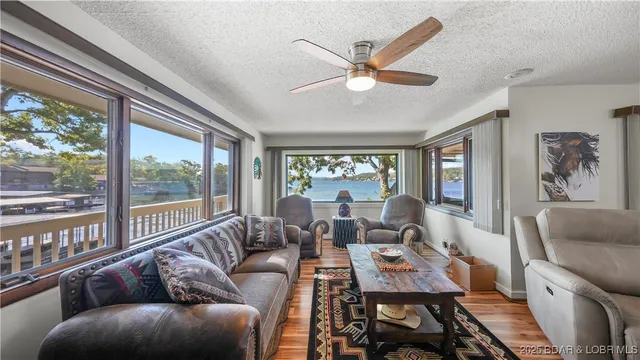 $750,000 | 185 Betlo Drive, Sunrise Beach, MO 65079