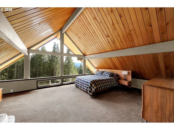 $875,000 | 34795 Row River Road, Cottage Grove, OR 97424
