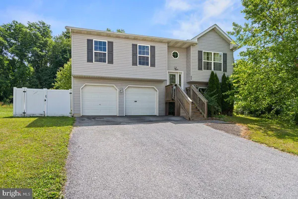$319,900 | 22 Horizon Drive, Fredericksburg, PA 17026