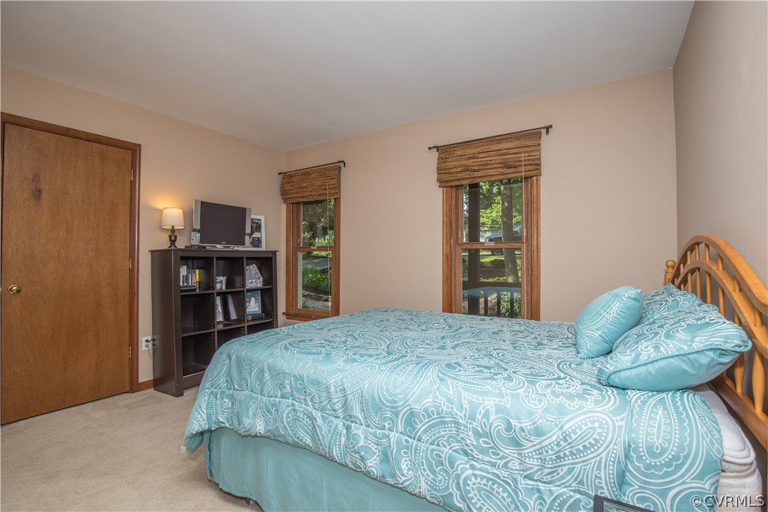 2830 Iverson Road Midlothian, VA 23112 - Photo 20 of 33 2nd downstairs bedroom with large closet, two wind