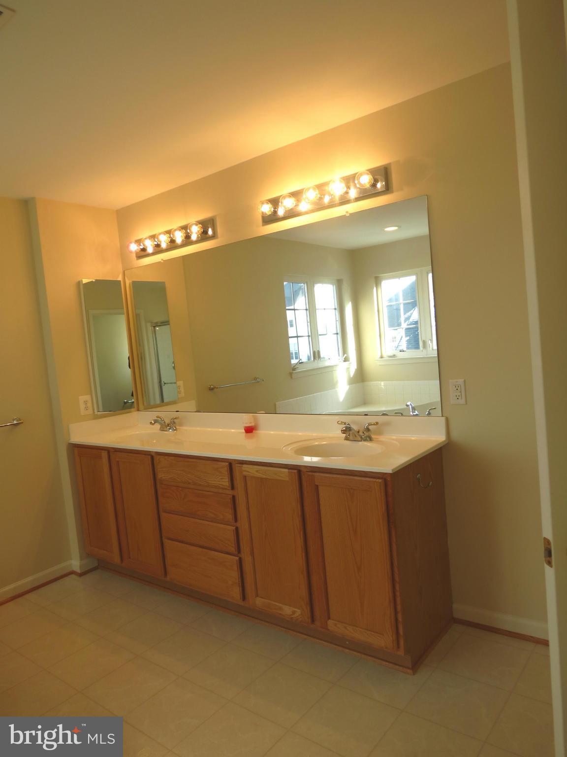 1801 Weybridge Road Frederick, MD 21702 - Photo 19 of 27 Dual Vanities