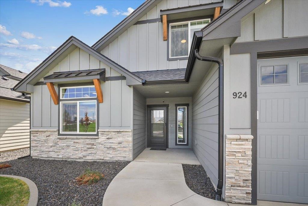 924 East Handy Road Colbert, WA 99005 - Photo 3 of 40