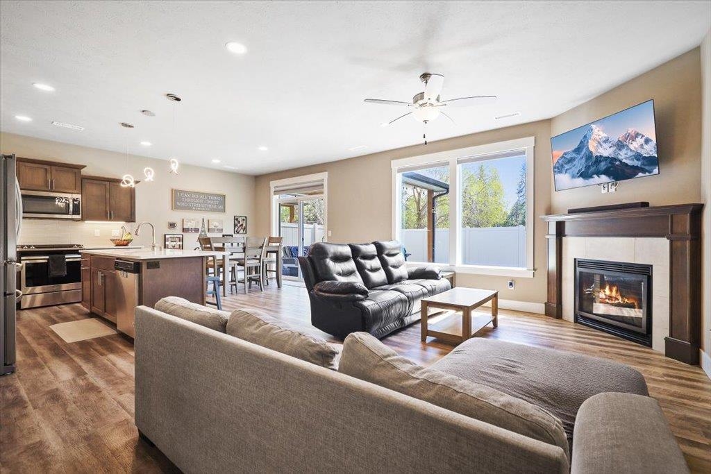 924 East Handy Road Colbert, WA 99005 - Photo 8 of 40
