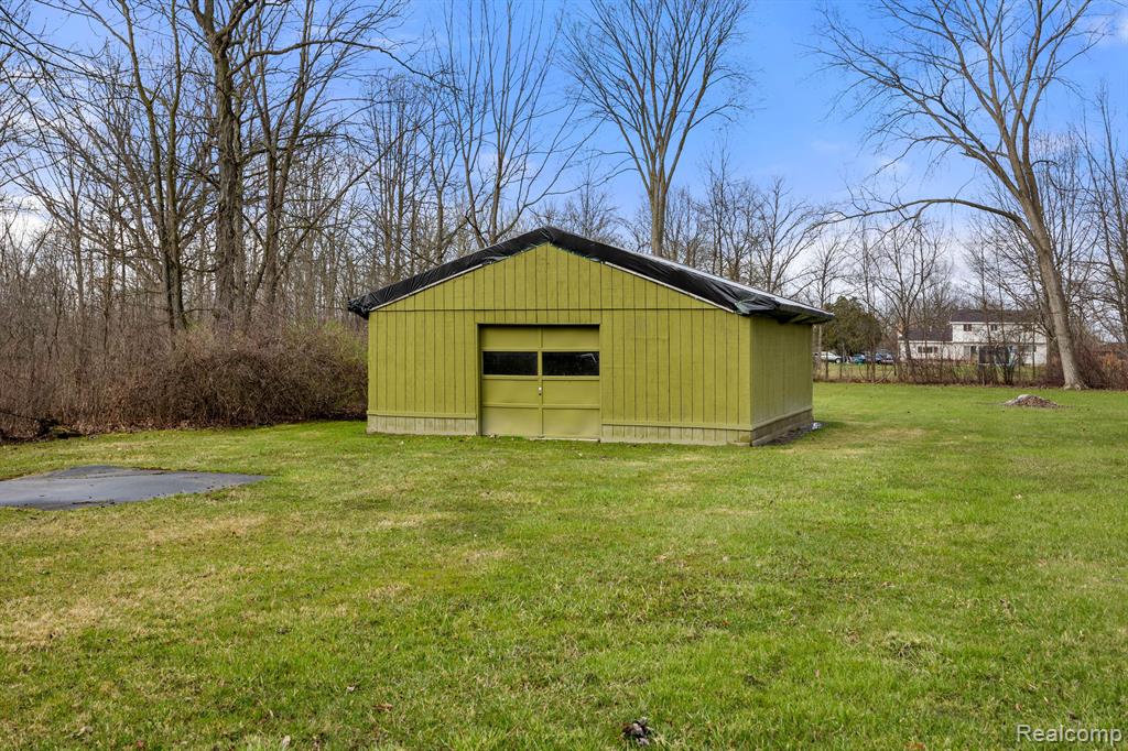 63325 Place Road New Haven, MI 48050 - Photo 30 of 31 Gallery Image 30