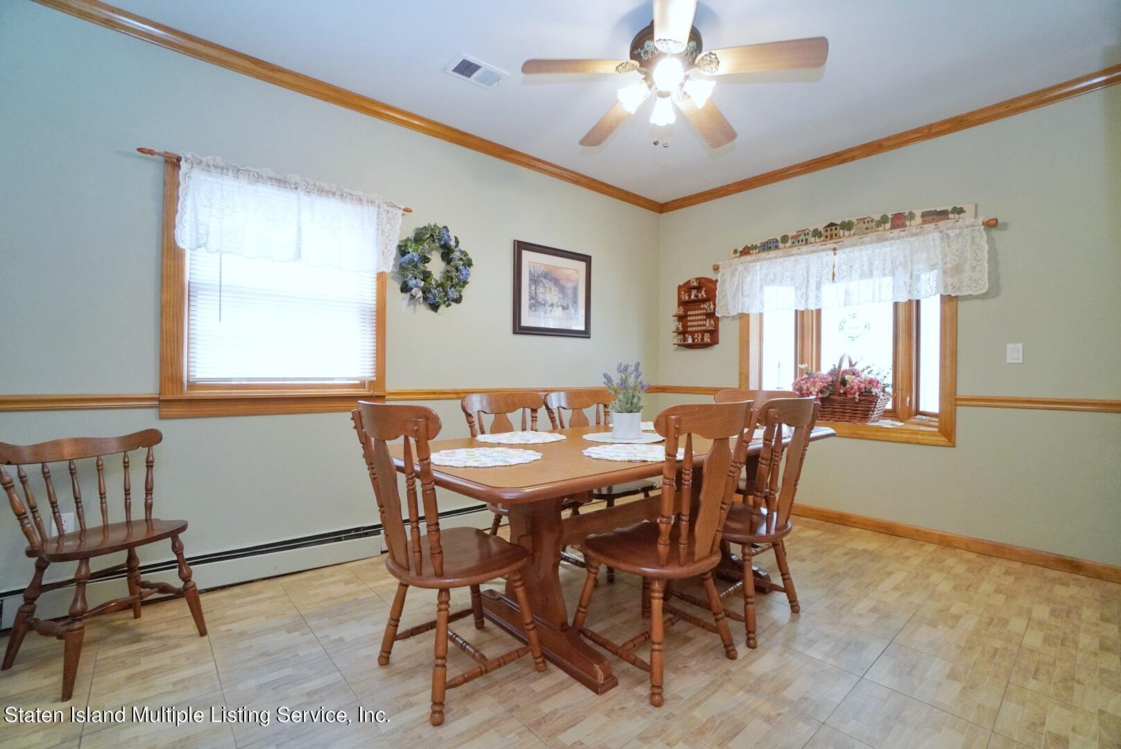 111 Medford Road Staten Island, NY 10304 - Photo 9 of 35 (9) DINING ROOM
