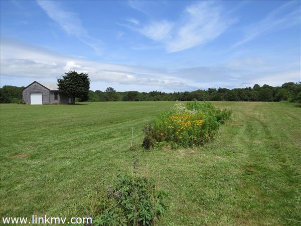 122 Pond View Farm Road West Tisbury, MA 02568 - Photo 8 of 14 http://d1qzqeyxiitrap.cloudfront.net/photos/30376/600/ccca336b.jpg