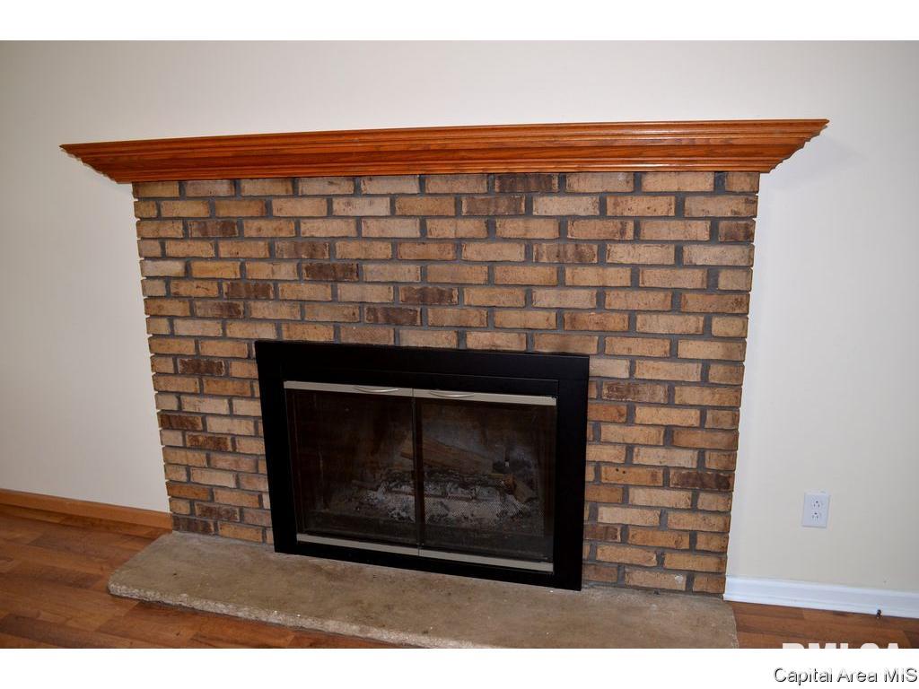 3029 Sherborn Road Springfield, IL 62702 - Photo 14 of 20
