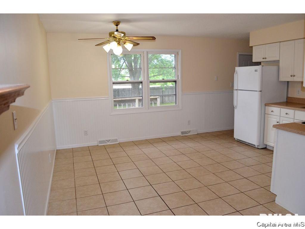 3029 Sherborn Road Springfield, IL 62702 - Photo 15 of 20