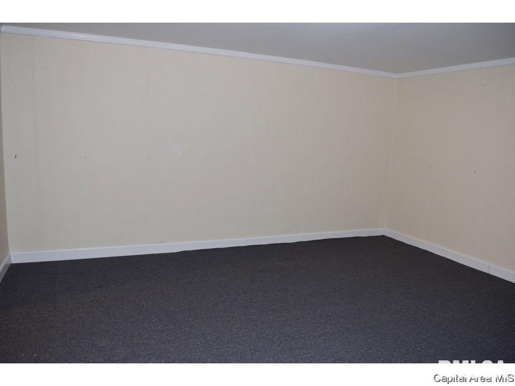 3029 Sherborn Road Springfield, IL 62702 - Photo 9 of 20