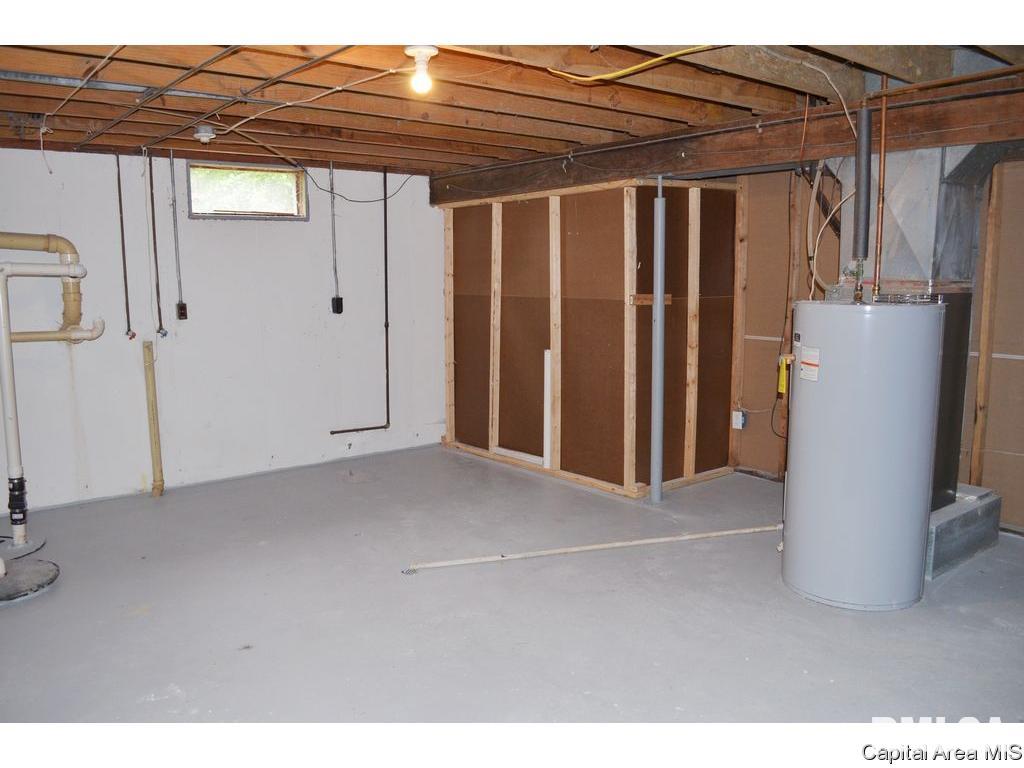 3029 Sherborn Road Springfield, IL 62702 - Photo 10 of 20