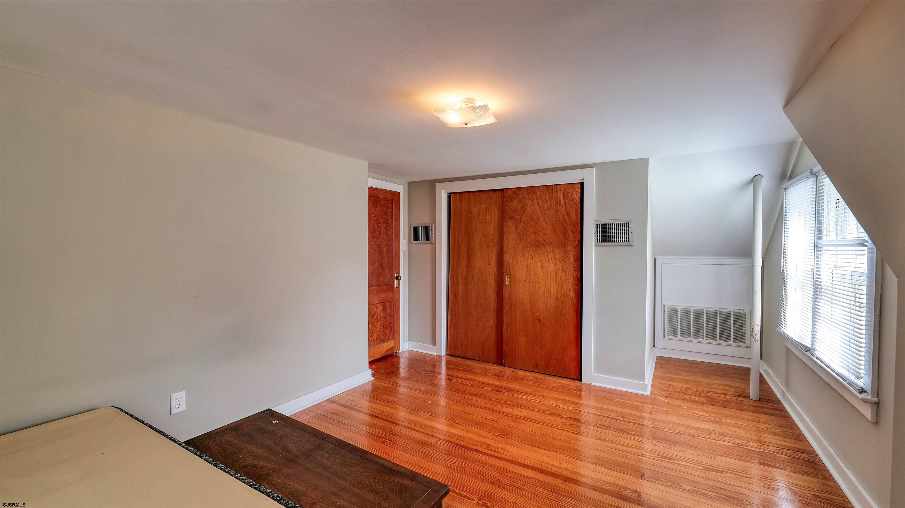 328 Llewellyn Avenue Richland, NJ 08350 - Photo 29 of 44 wooden floor in an empty room