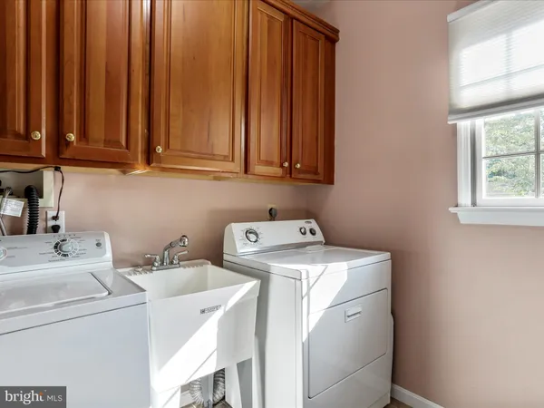 $452,900 | 1440 Highfield Court, Chambersburg, PA 17202