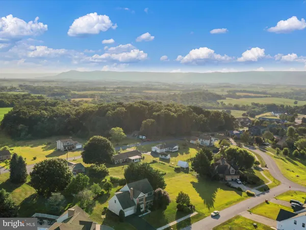 $452,900 | 1440 Highfield Court, Chambersburg, PA 17202