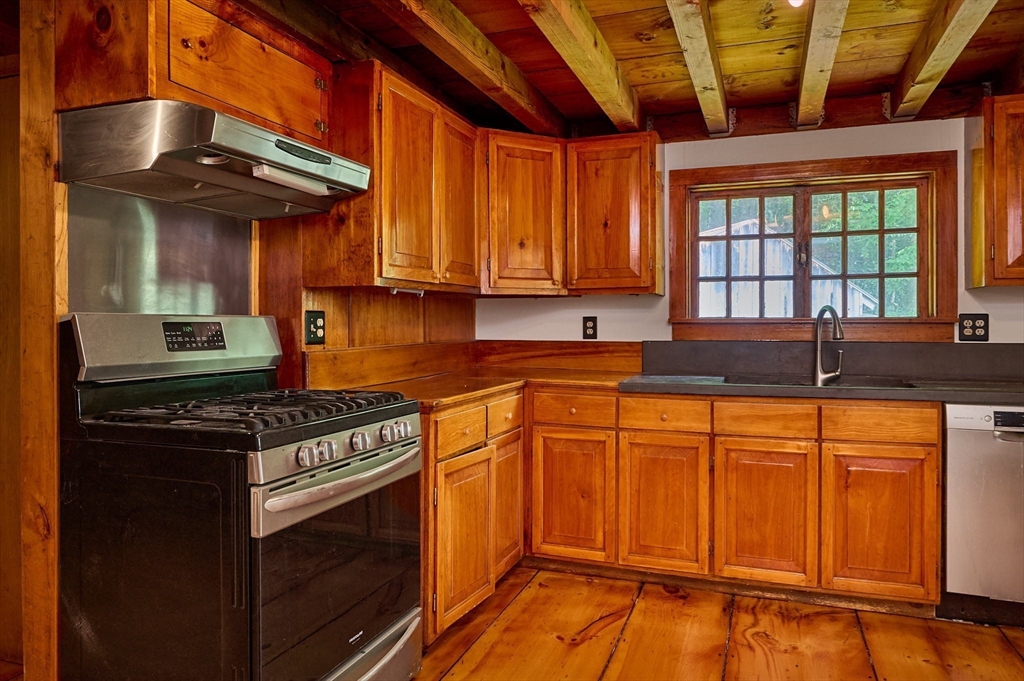 384 Bellus Road Ashfield, MA 01330 - Photo 8 of 42
