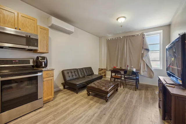 $1,150,000 | 145-147 Main Street, Waterville, ME 04901