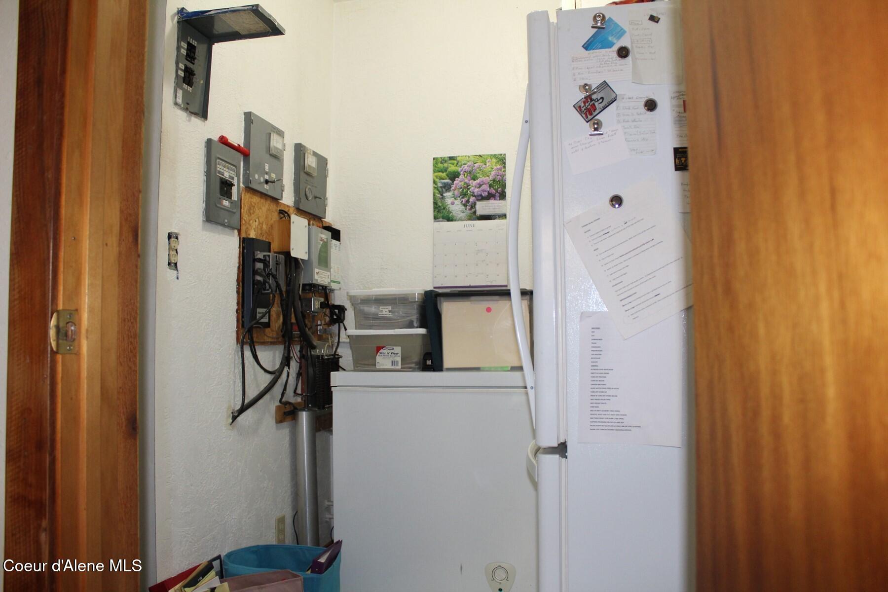 788 Gold Cup Mountain Road Laclede, ID 83841 - Photo 56 of 64 ElectricalFridgeFreezer