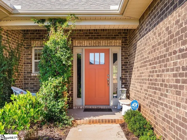 $315,000 | 1134 Midway Hill Lane, Duncan, SC 29334