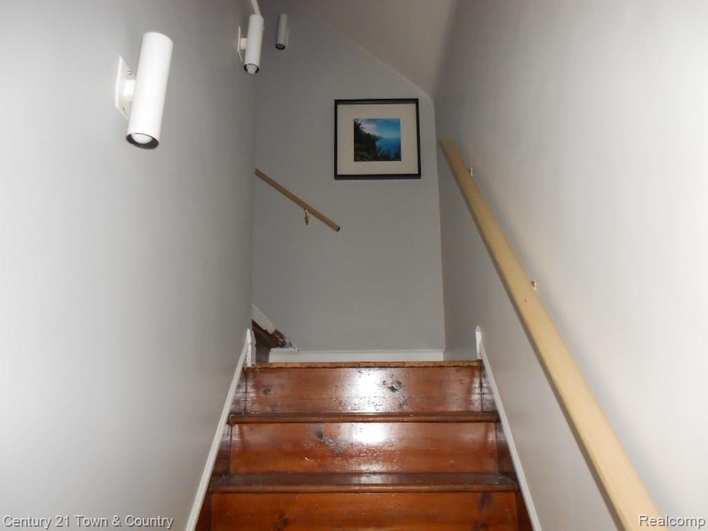 624 Barrington Road Grosse Pointe, MI 48230 - Photo 20 of 21