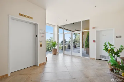 $1,060,000 | 416 Portofino Drive, Unit 303, San Carlos, CA 94070