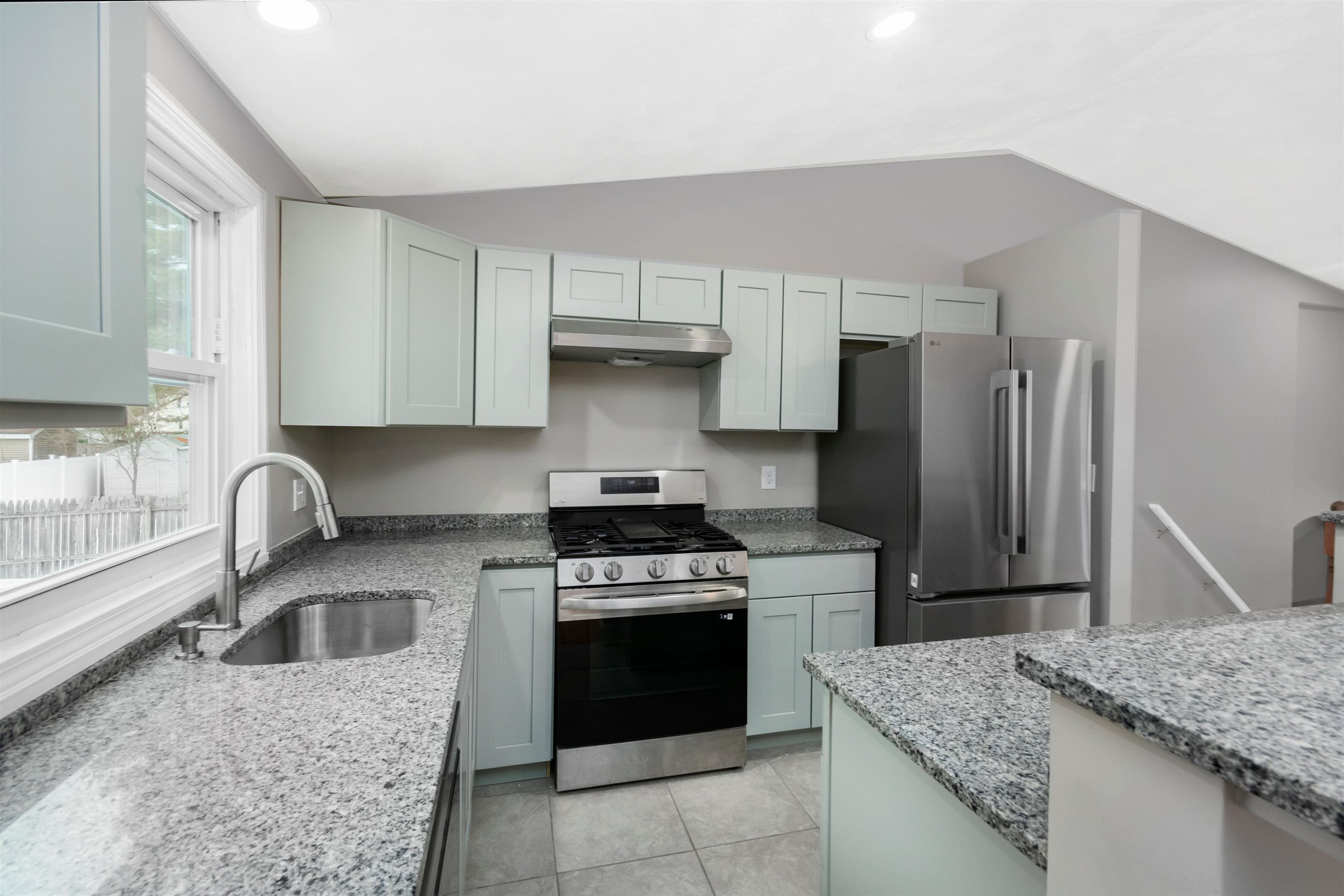 6 Cassandra Lane Nashua, NH 03064 - Photo 10 of 39