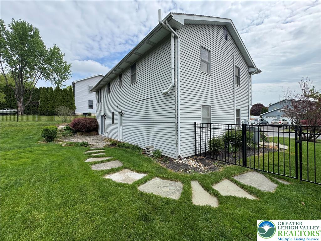 1506 Fernwood Road Slatington, PA 18080 - Photo 2 of 22 Gallery Image 2