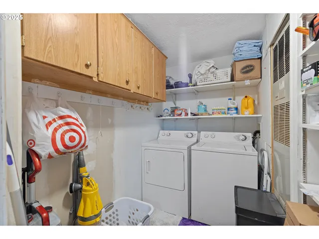 $389,000 | 353 North Deerlane Drive, Otis, OR 97368